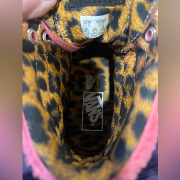 Pink vans size 9 - Picture 8 of 8